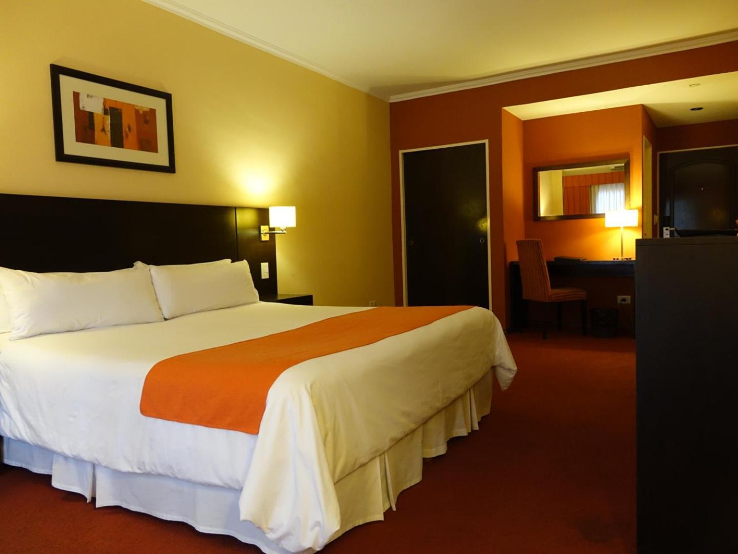 Standard Double or Twin Room,1212637684:JPEG