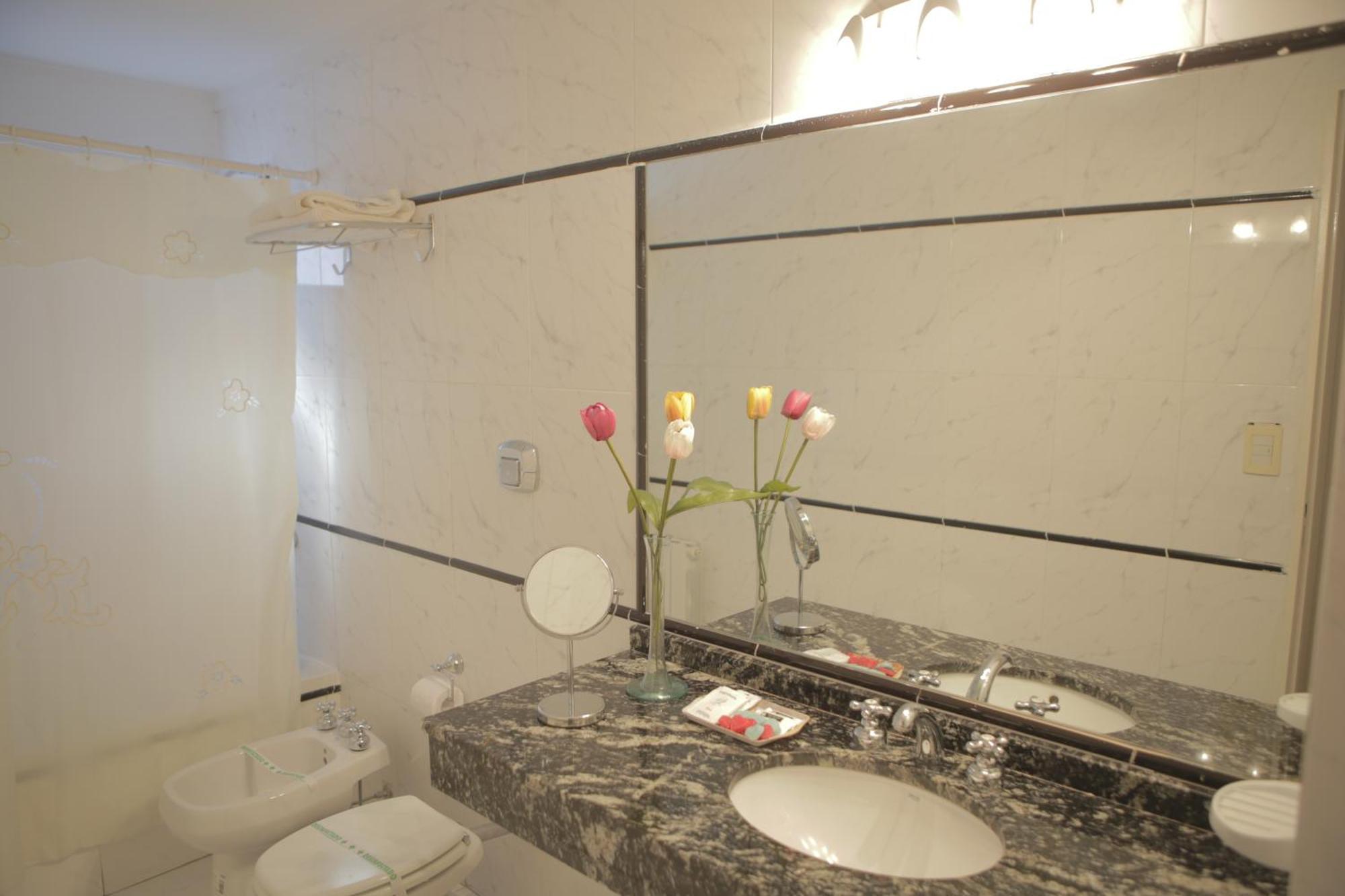 Two-Bedroom Apartment,1227959306:JPEG