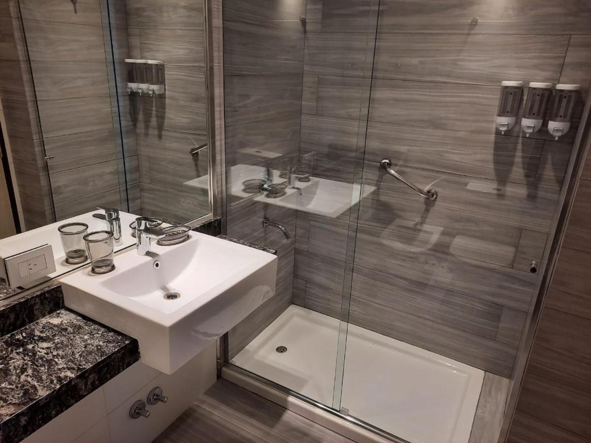 One-Bedroom Apartment,1412586737:JPEG