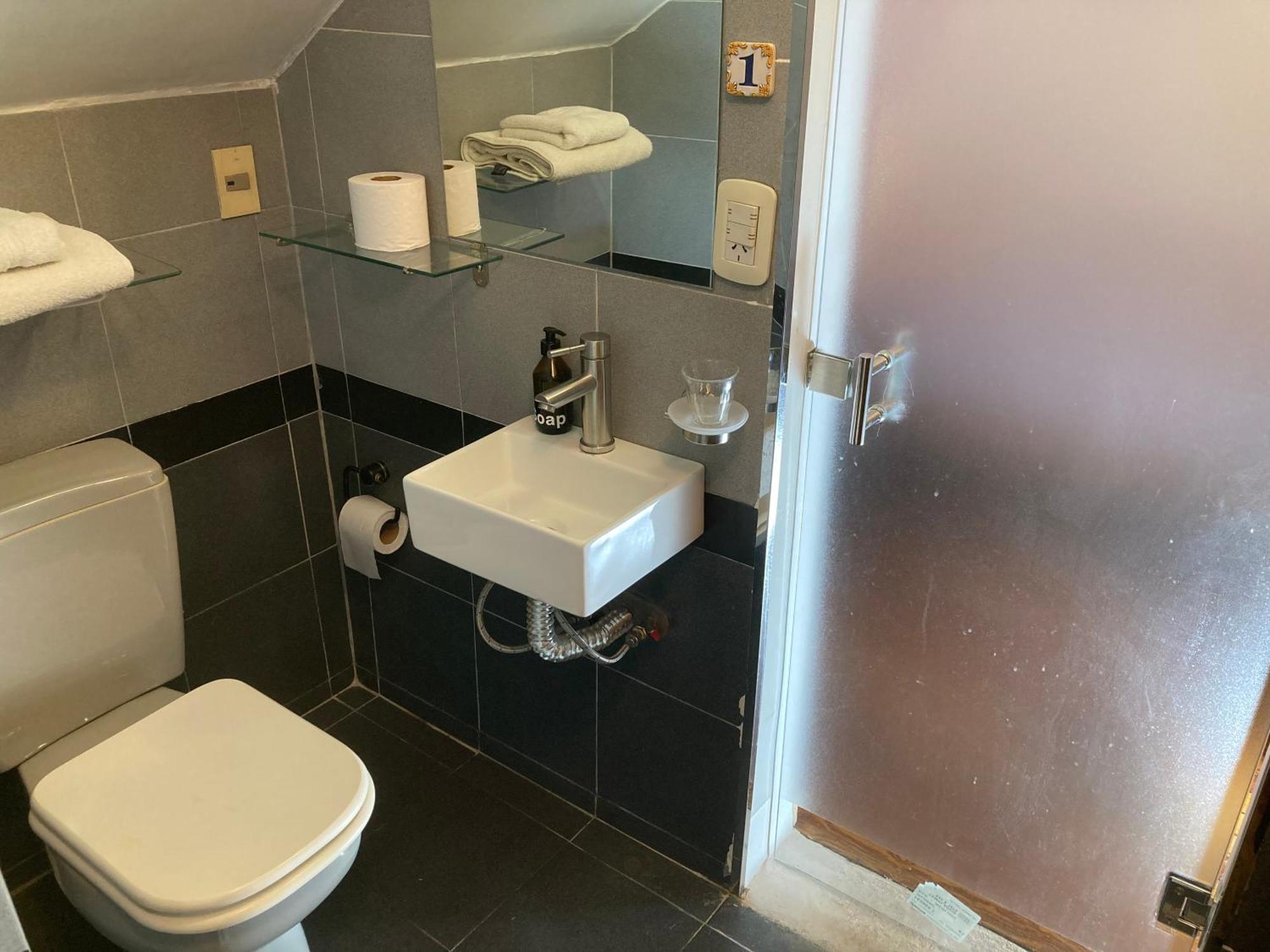 Double Room,215944847:JPEG