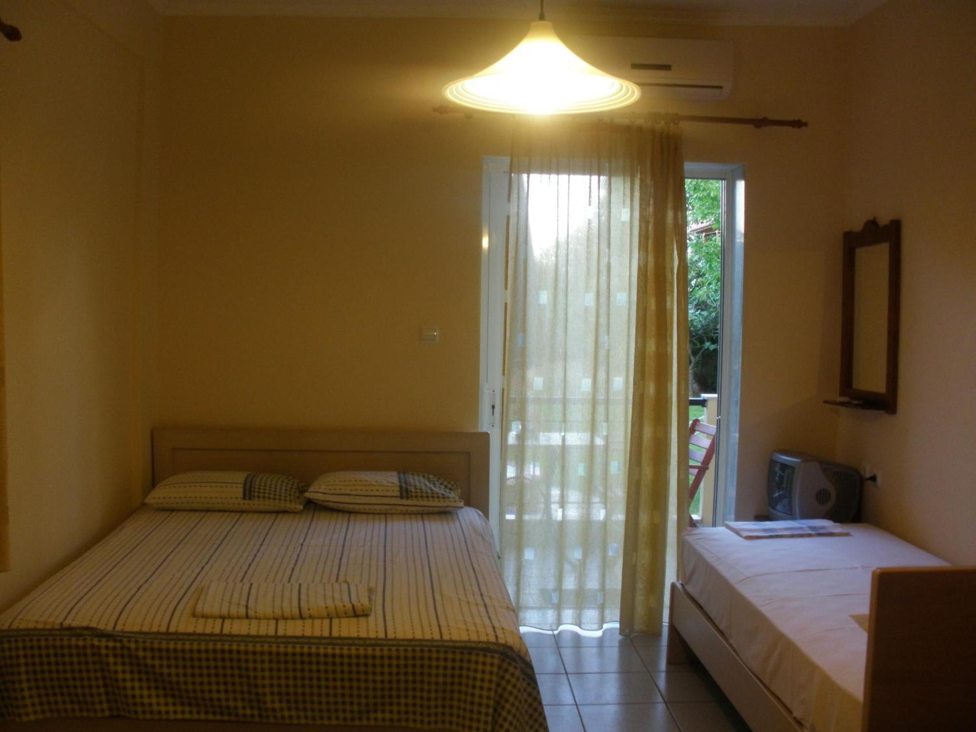 Habitación Triple - Sin servicio de limpieza