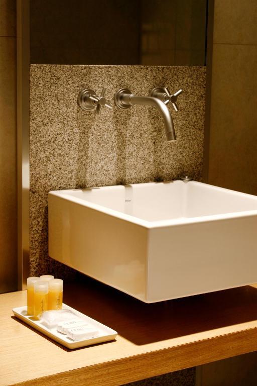 VIP Suite,105564191:JPEG