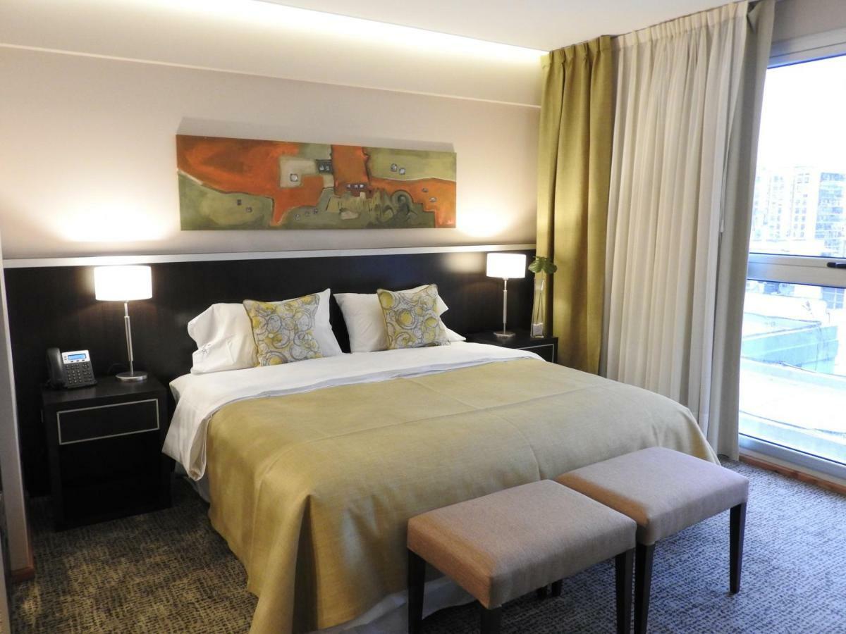 Double or Twin Room - Disability Access,928073023:JPEG