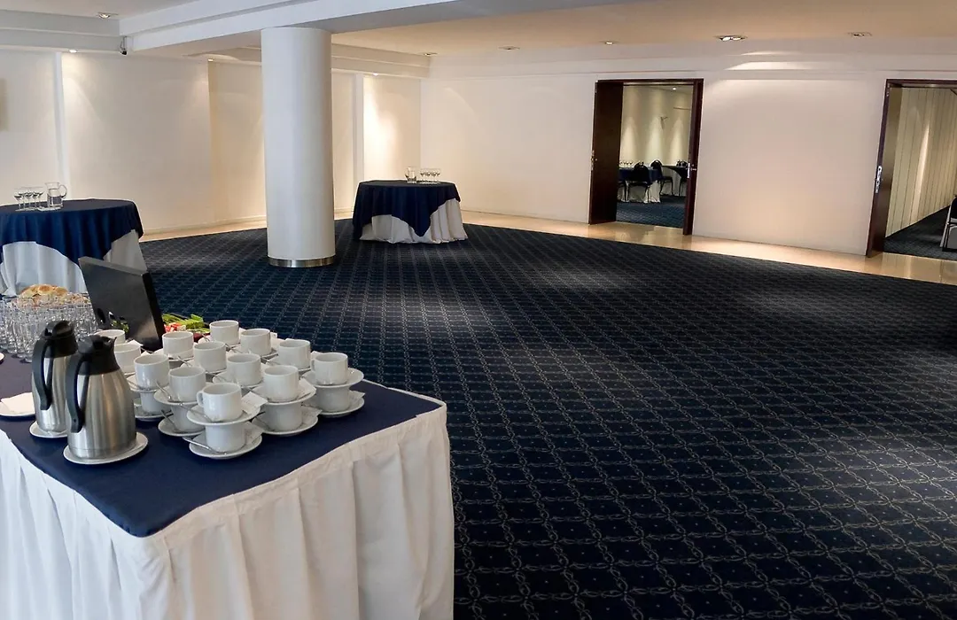 Dazzler By Wyndham Buenos Aires San Martin-1
