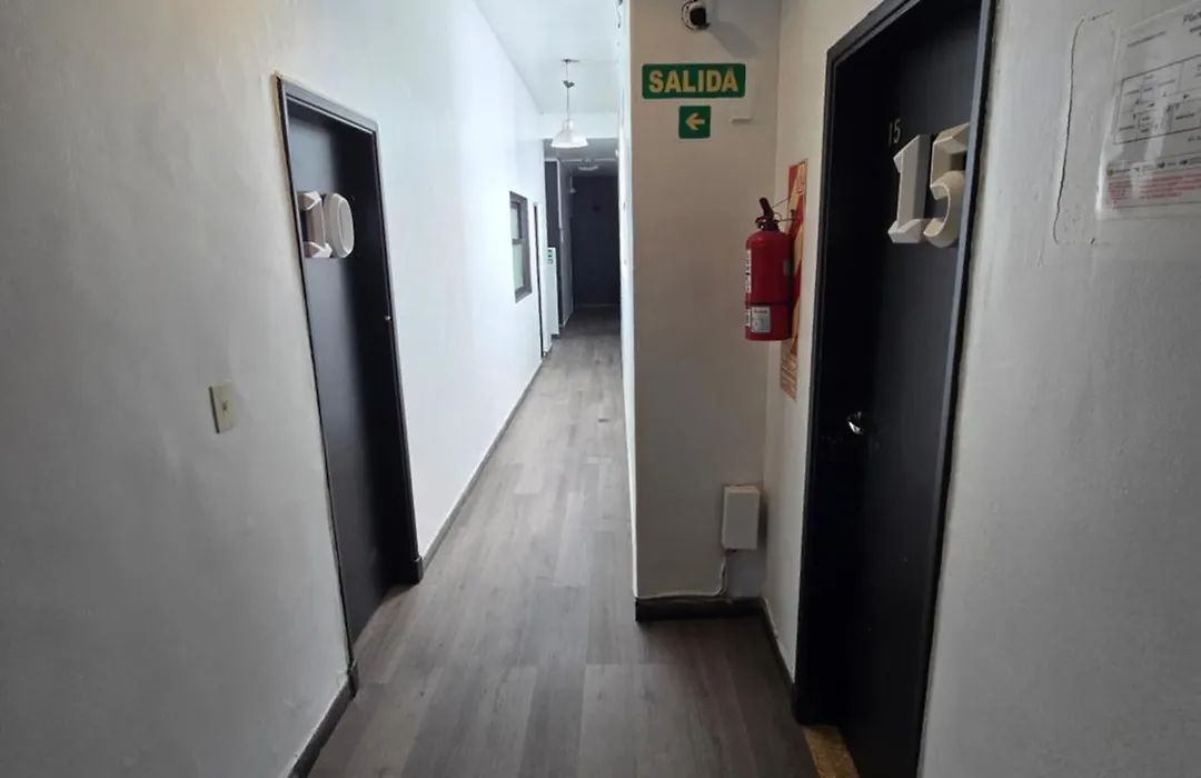 Hotel Isis-1