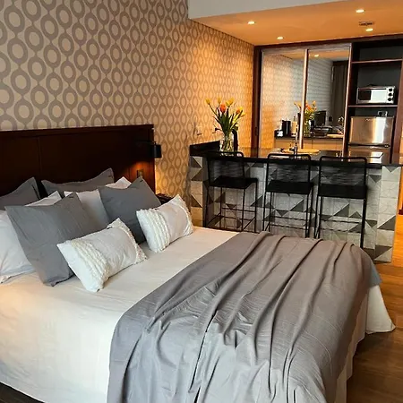 Ian Hotel-3