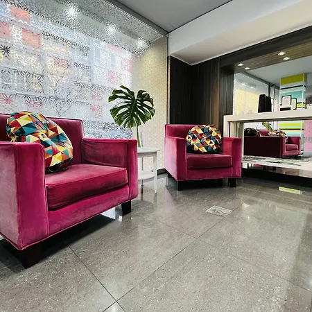 Ian Hotel-2
