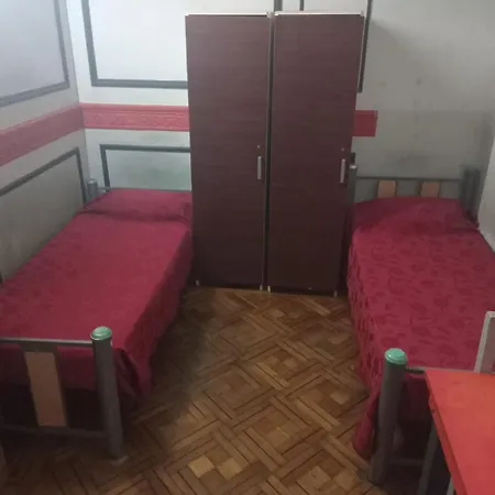 Tinta Roja Residencia Estudiantil-2