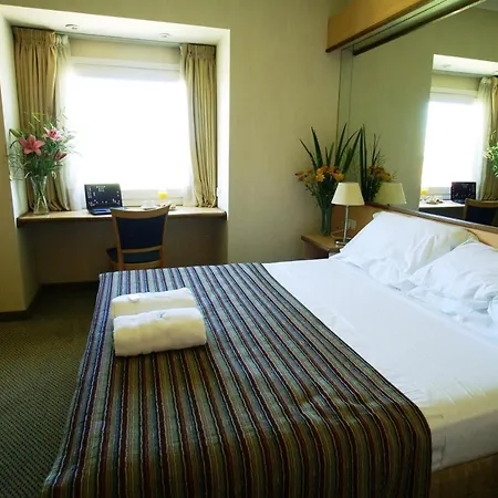 Hotel Aeroparque Inn & Suites-3